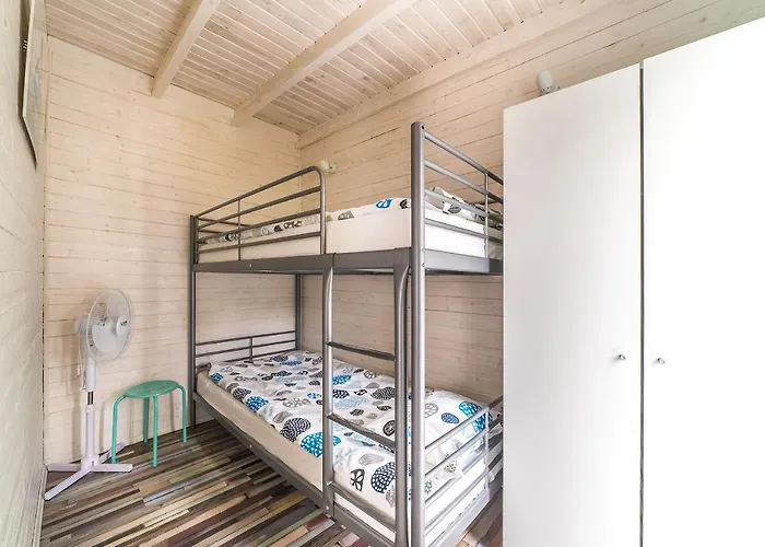 بيت خشبي Kaper